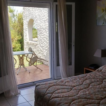 Hotel Pineto Biguglia  Room photo
